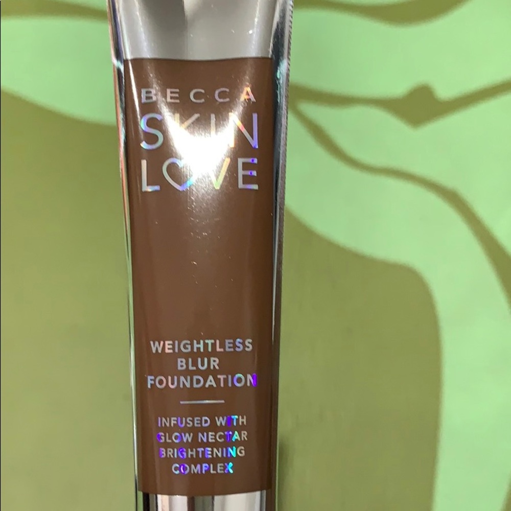 Becca Skin Love Foundation shade Chestnut